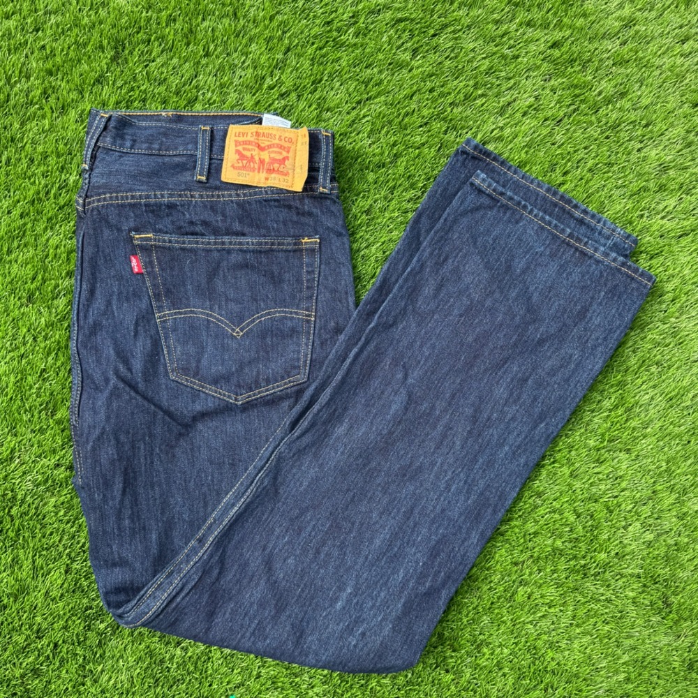 Levis 501 Mens 38x32 Jeans Dark Indigo Rinse Button Fly Straight 00501-0115